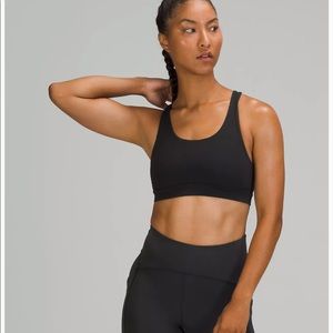Lululemon Invigorate Bra Medium Support  🍋
